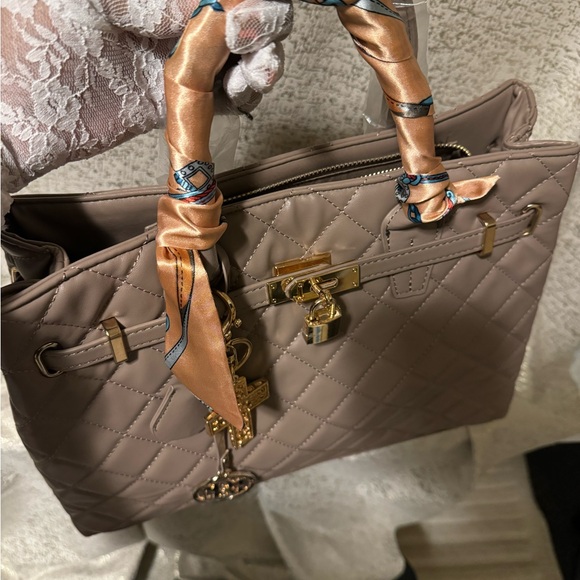 Badgley Mishka NWT Vegan Leather Satchel - Picture 4 of 6